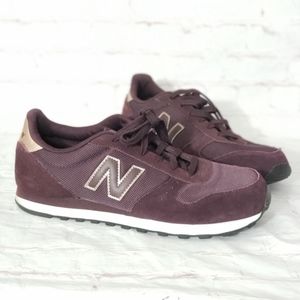 New Balance Plum Running Shoes Like New